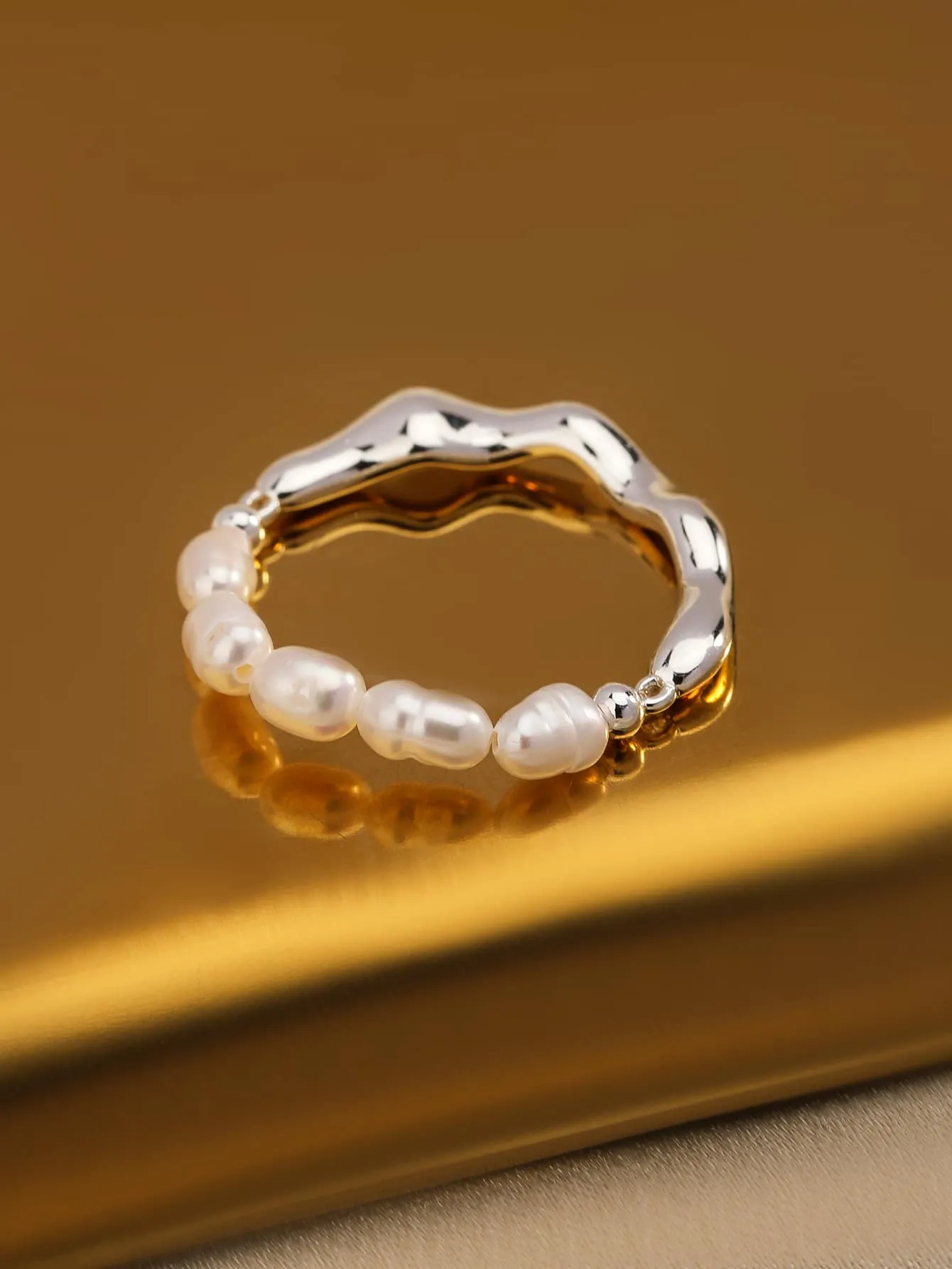 Amy Fashion - Cultured Pearl Decor Ring