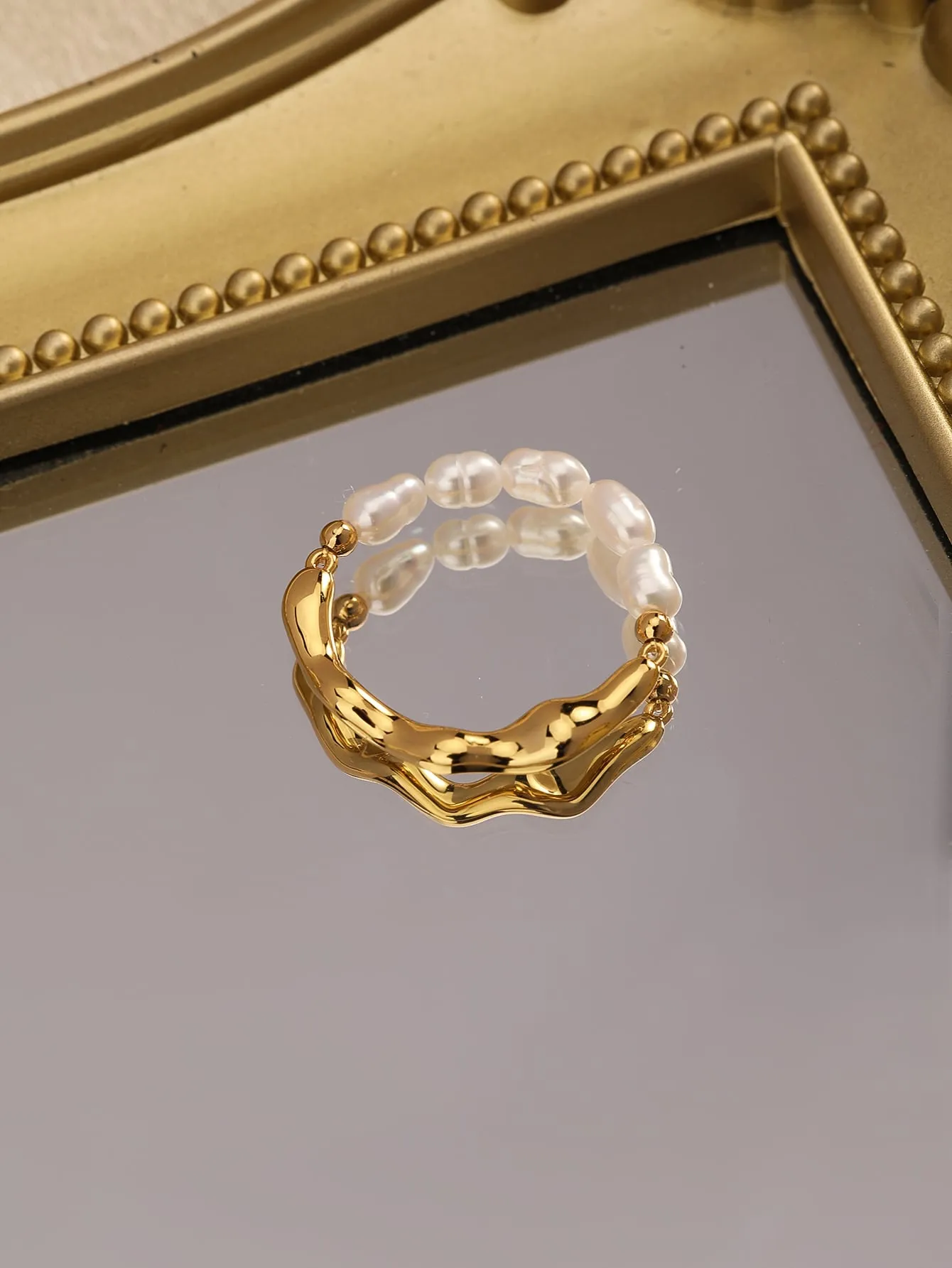 Amy Fashion - Cultured Pearl Decor Ring