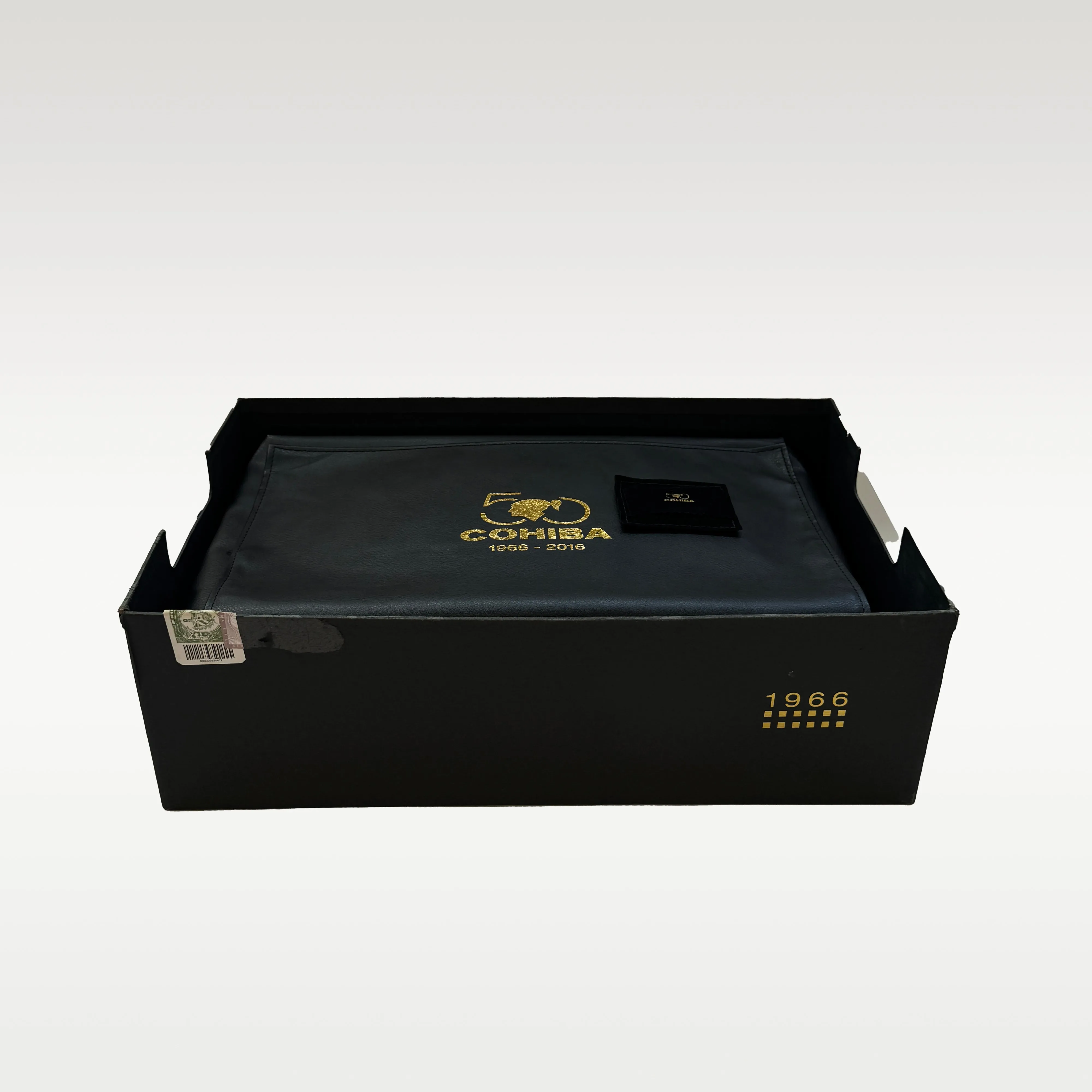 Cohiba Majestuosos 1966 - 50 Aniversario Humidor