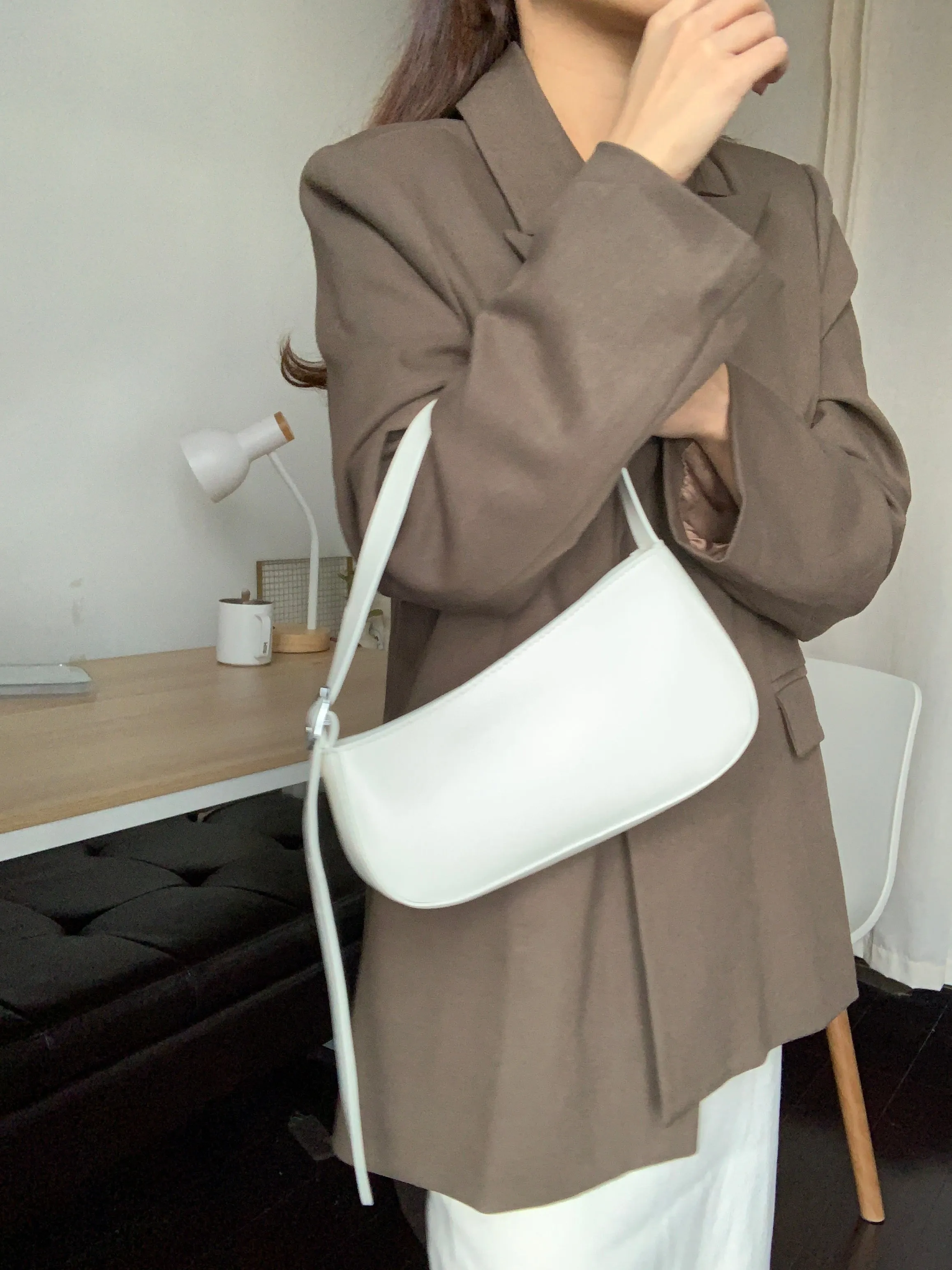 [Korean Style] Asmie asymmetric Baguette Bag